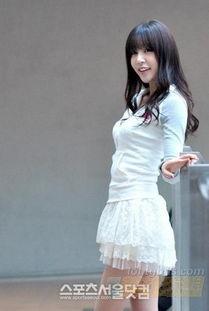 娱乐吃瓜酱 女大学生